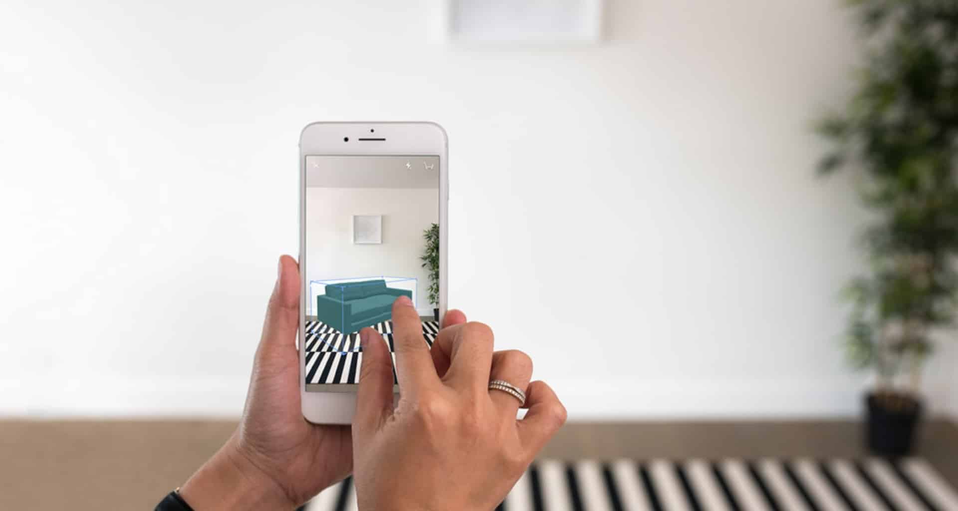 Augmented Reality for Enhanced Social experiences